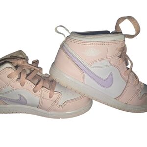 Nike Kids Light Pink and Lavender Sneakers